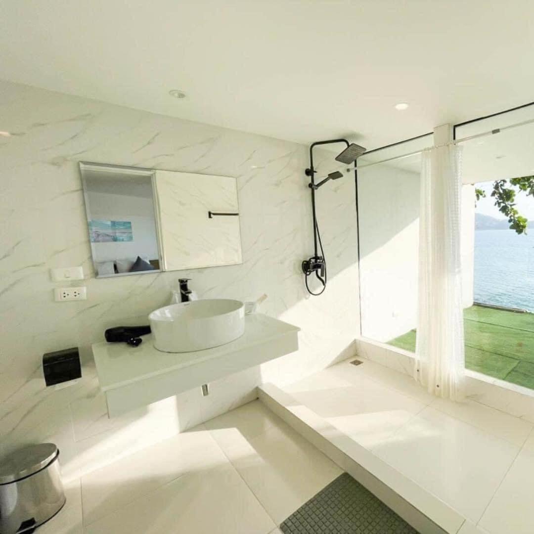 Patong Sunset Villa Phuket Exterior photo