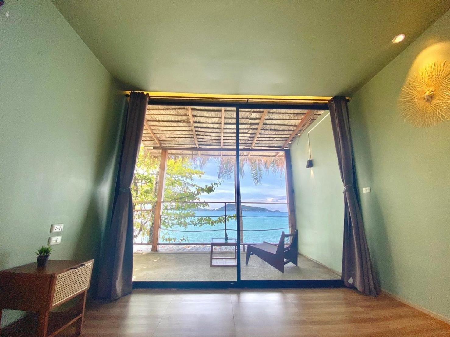 Patong Sunset Villa Phuket Exterior photo