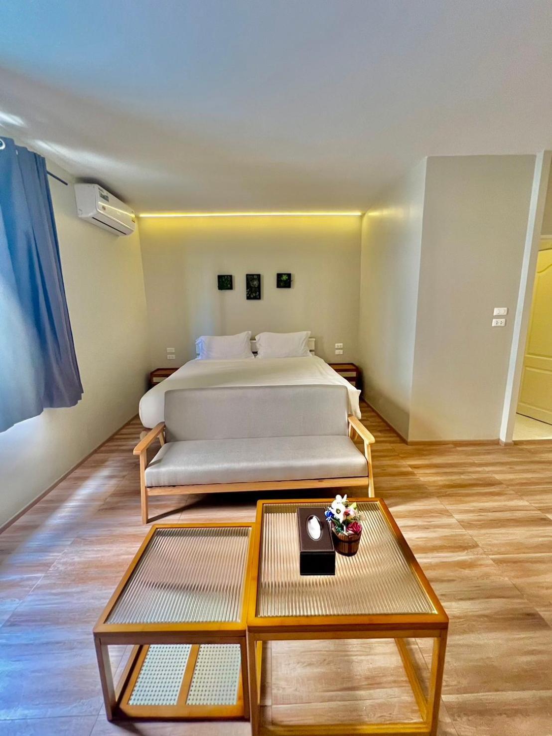 Patong Sunset Villa Phuket Exterior photo