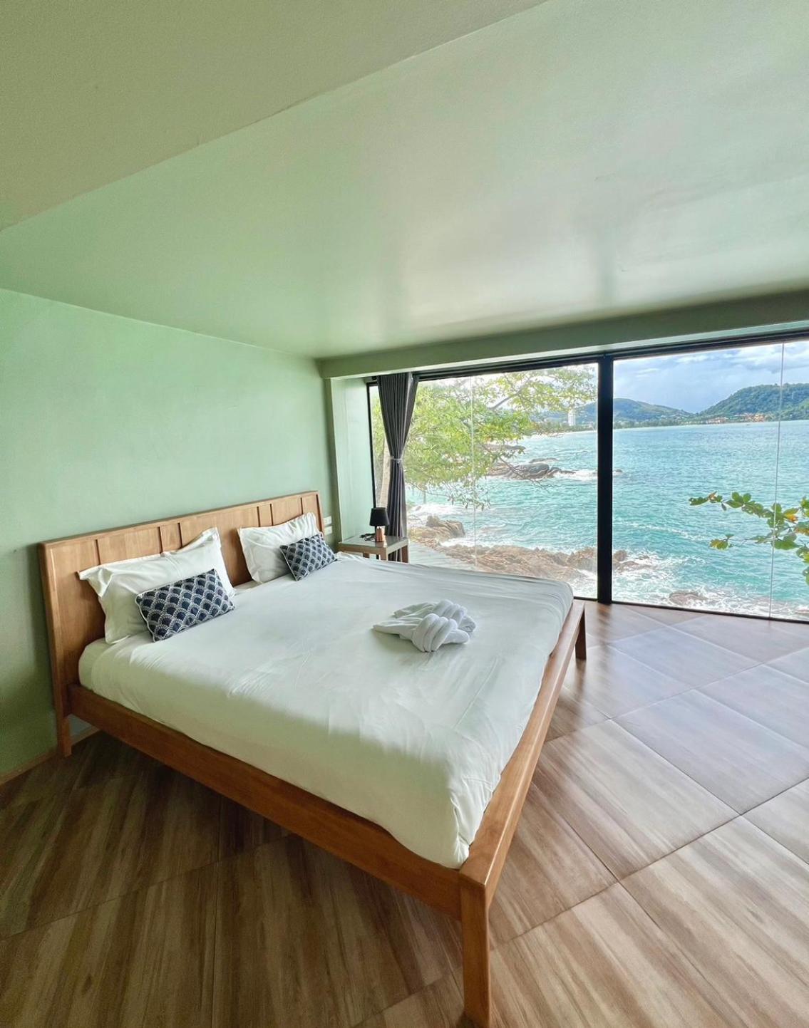 Patong Sunset Villa Phuket Exterior photo