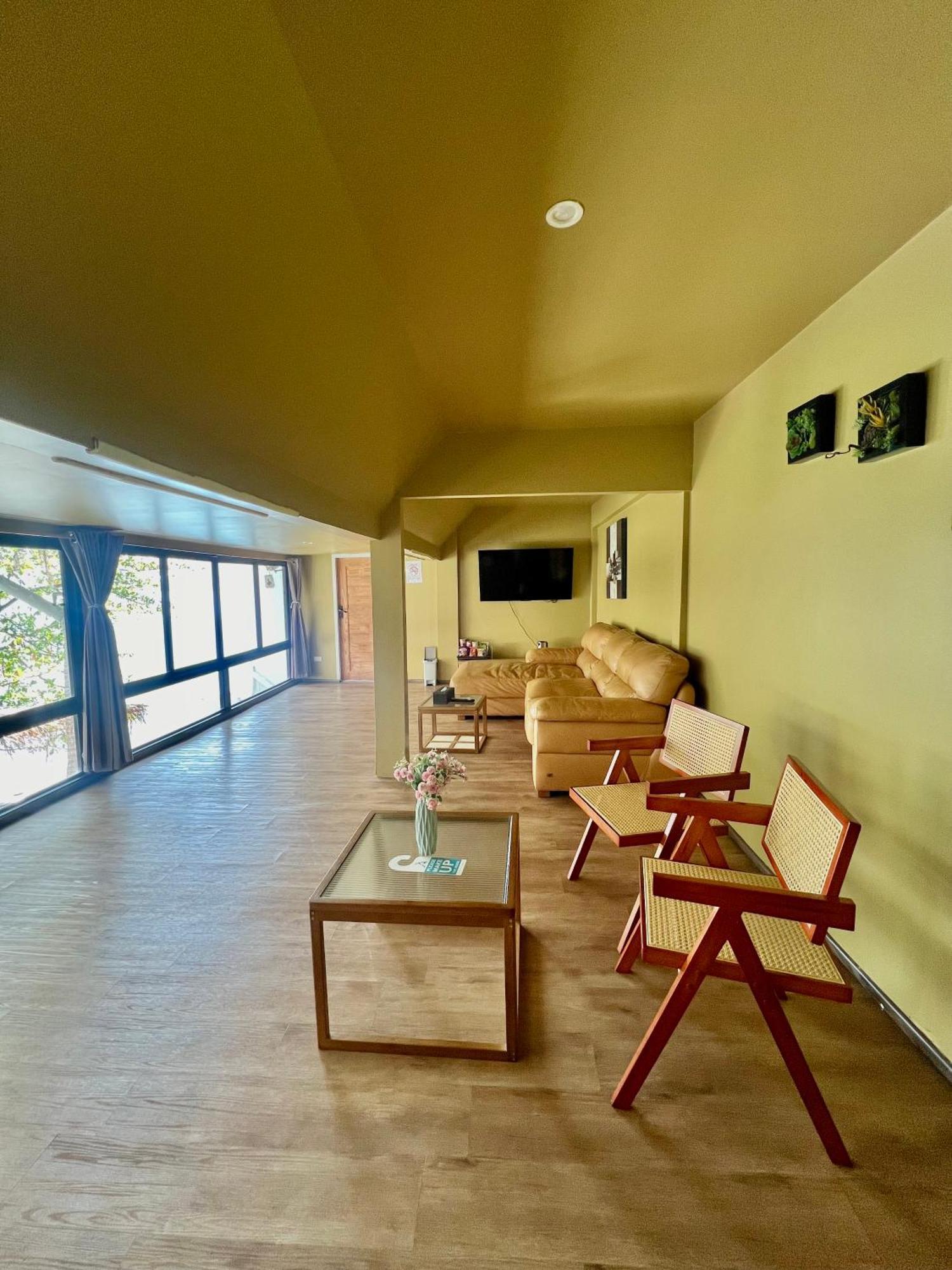 Patong Sunset Villa Phuket Exterior photo