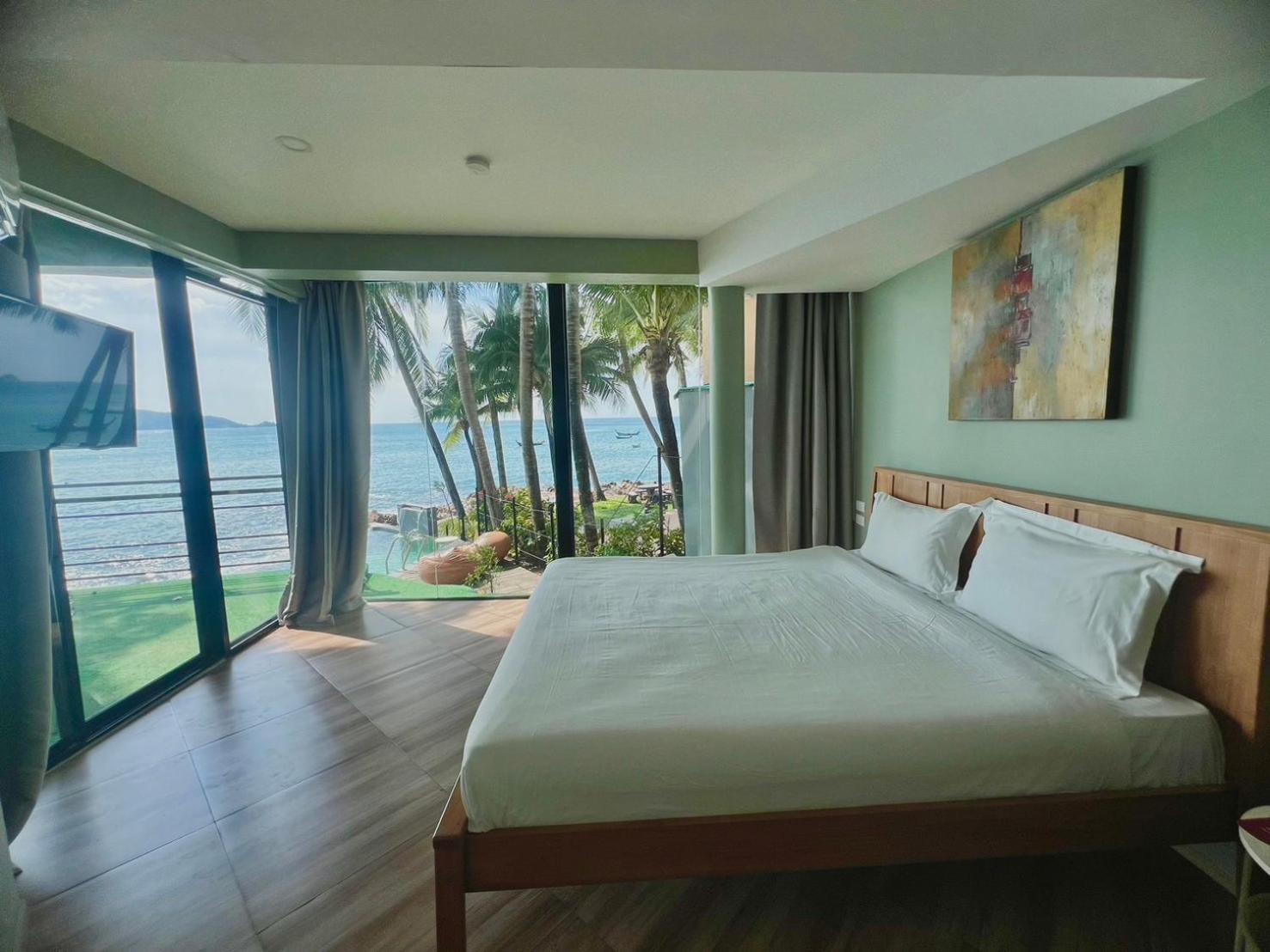 Patong Sunset Villa Phuket Exterior photo
